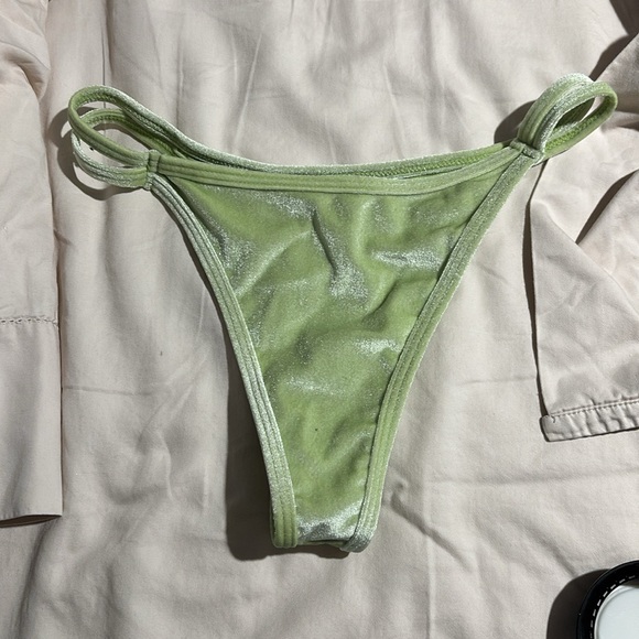 Velvet Green Bikini - Picture 9 of 12